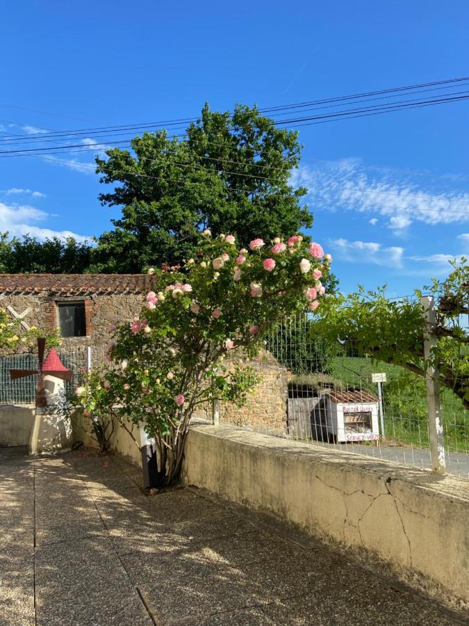 Le Petit Moulin Otel Pouzauges Dış mekan fotoğraf