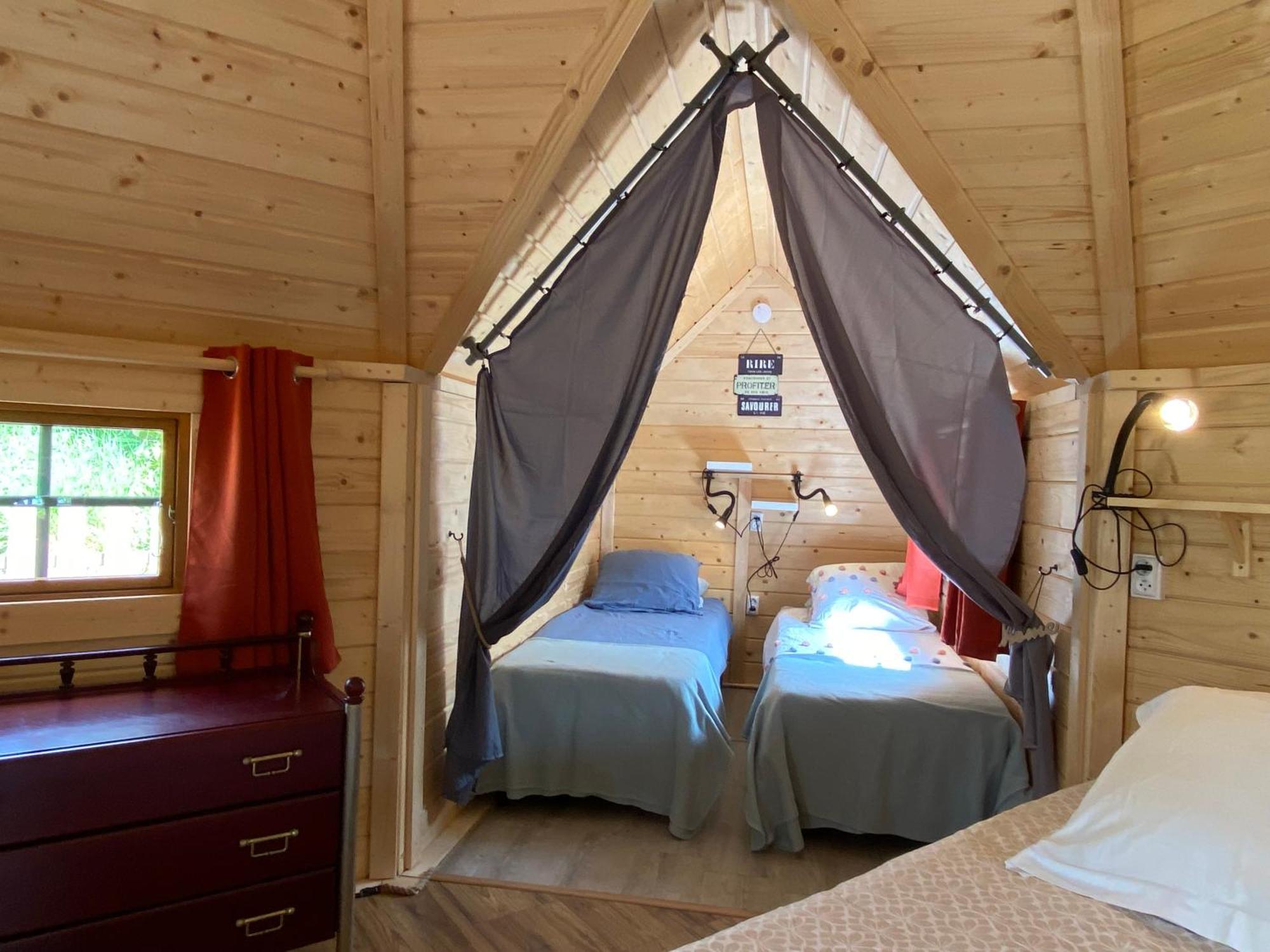 Le Petit Moulin Otel Pouzauges Dış mekan fotoğraf
