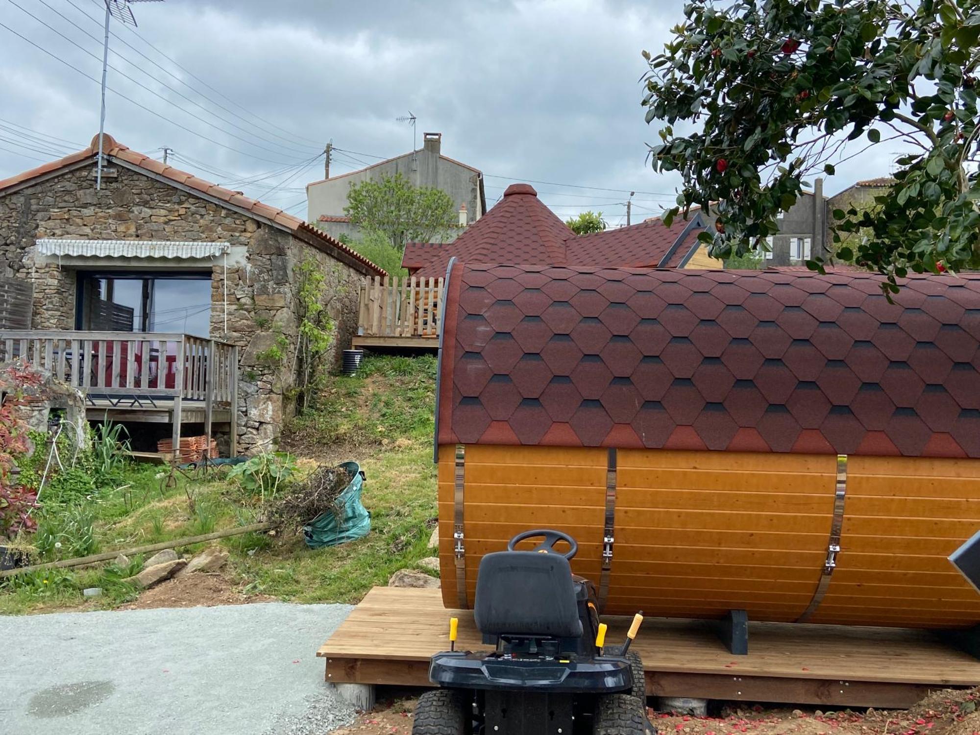 Le Petit Moulin Otel Pouzauges Dış mekan fotoğraf